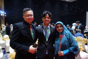 Murid SMAI 2 Jakarta dan Orang Tua Murid