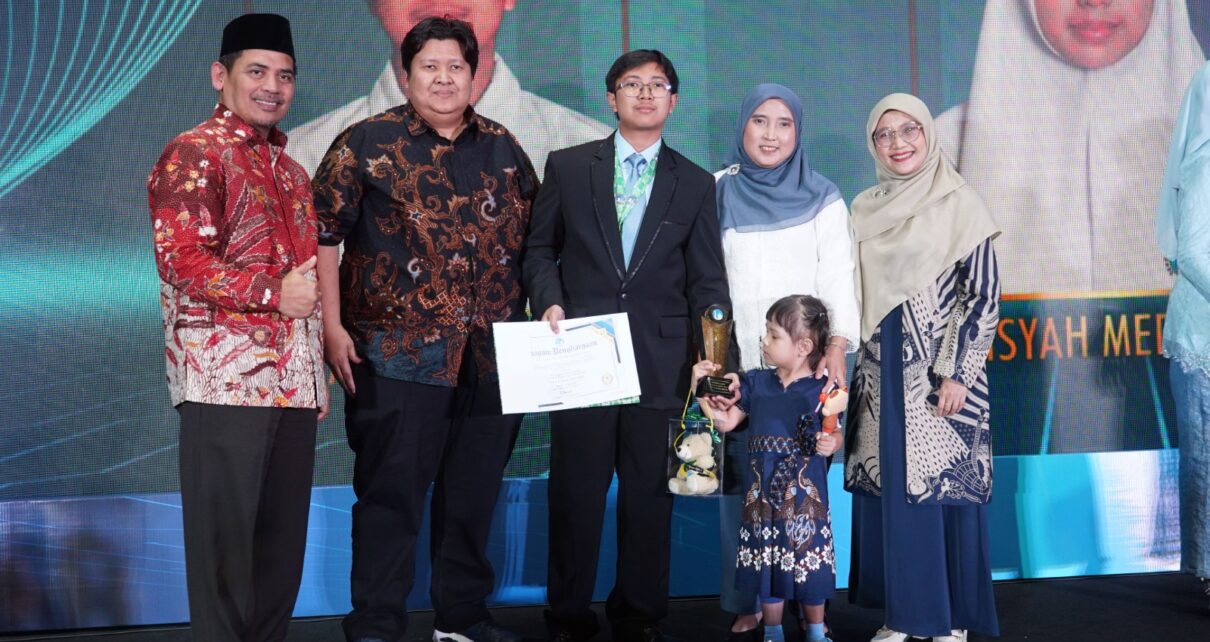 Murid SMAI 2 Jakarta dan Orang Tua Murid