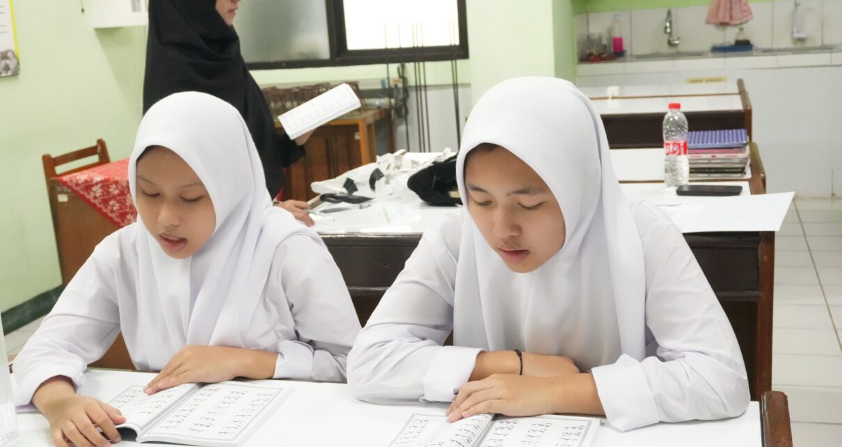 Tahsin Al-Qur'an Intensif Kelas 10 SMA Al Azhar 2
