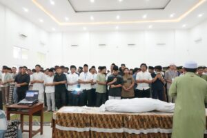 SALAM: Pesantren Akhlak Mulia Kelas X Al Azhar 2