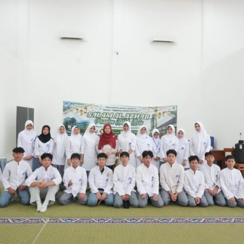 SALAM: Pesantren Akhlak Mulia Kelas X Al Azhar 2
