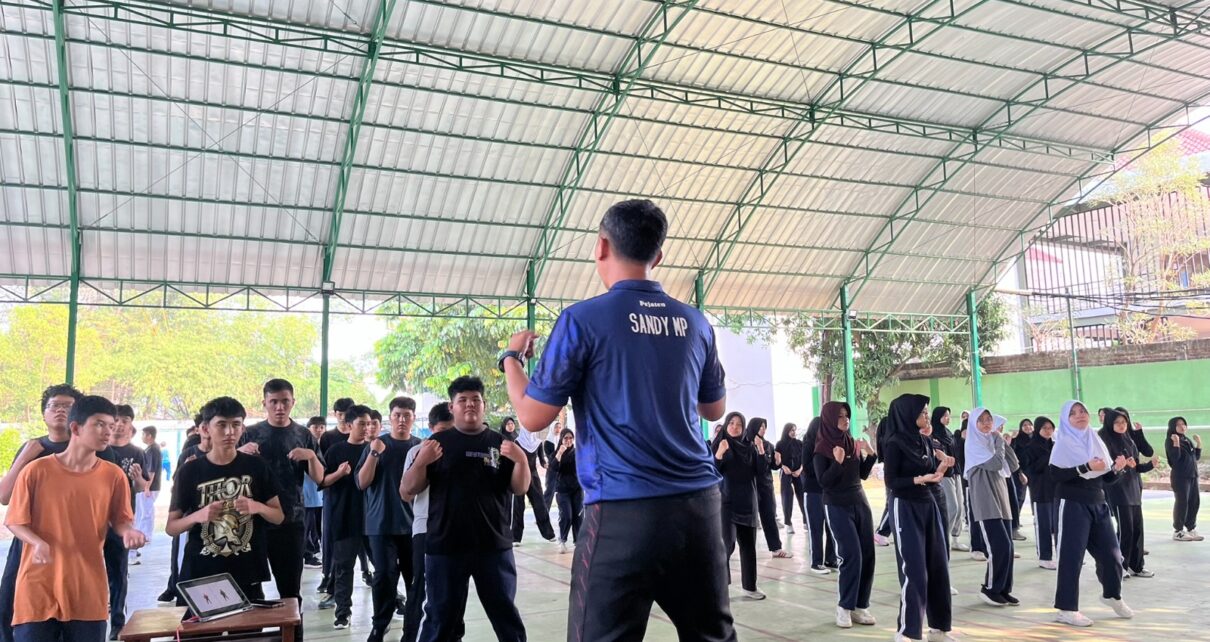 Senam Bersama di SMA Islam Al Azhar 2 Jakarta