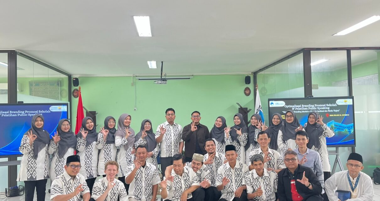 Pelatihan Optimalisasi Branding Sekolah di SMA Islam Al Azhar 2 Jakarta