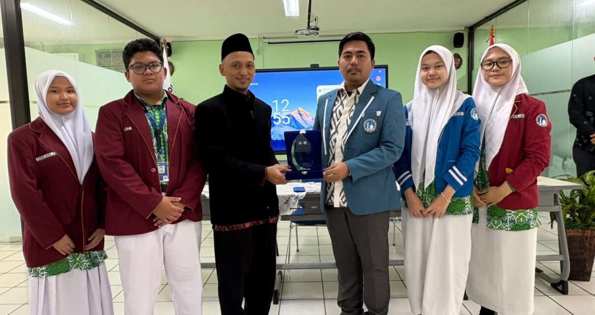 Studi Banding OSIS SMA Islam Al Azhar 2 Jakarta Perkuat Kepemimpinan