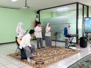 Penampilan Band Murid SMAIA 2 Jakarrta
